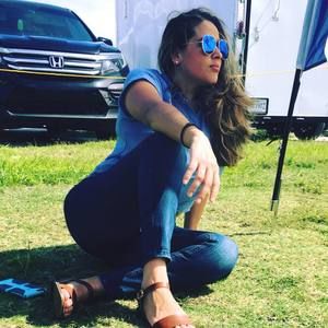 Meet your Posher, Eliana